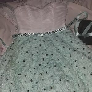 B. DARLIN . BEST OFFER .